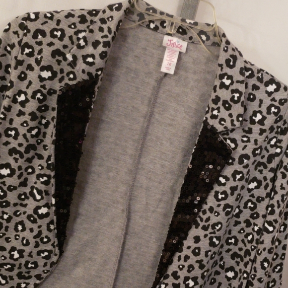 Justice gray animal print and sequin blazer - Picture 2 of 4